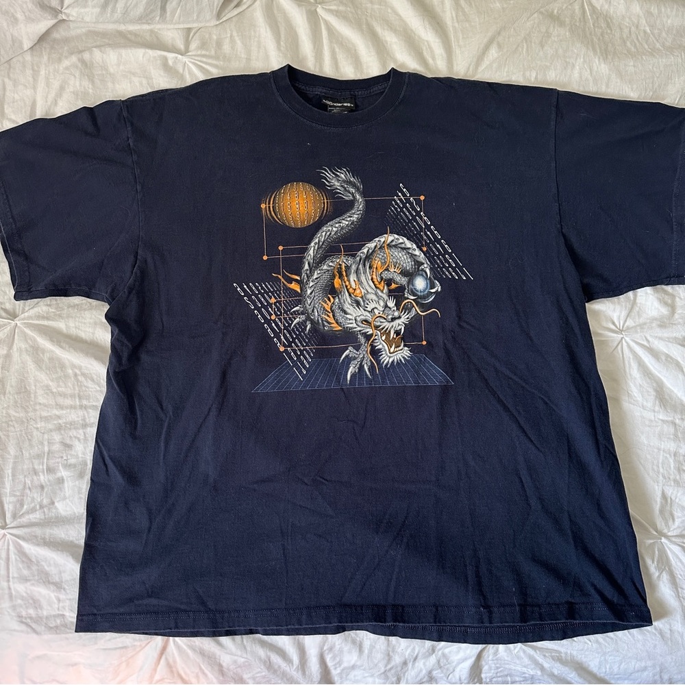 Y2K no boundaries graphic tee